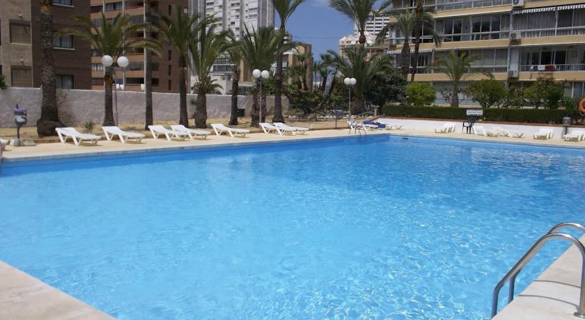 Apartahotel Bermudas Benidorm 2*
